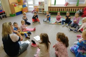Děti z mateřské školy MUDr. Emílie Lukášové se zapojily do Mezinárodního dne neslyšících